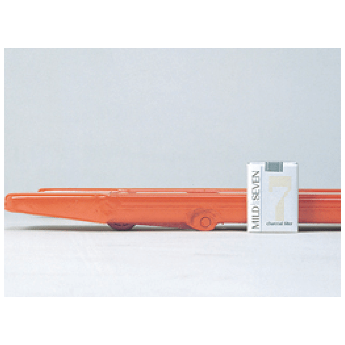 OPK-low-profile-hand-pallet-truck-while-on-use-1